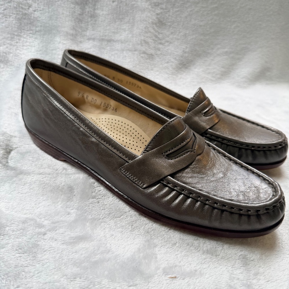 SAS Womens Penny Loafer Pewter Metallic Leather Comfort Shoes 9.5 N Made in USA